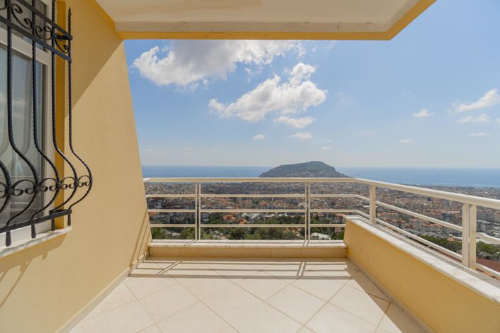 Image No.22-3 Bed Penthouse for sale