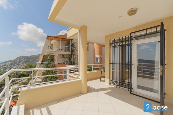 Image No.26-3 Bed Penthouse for sale