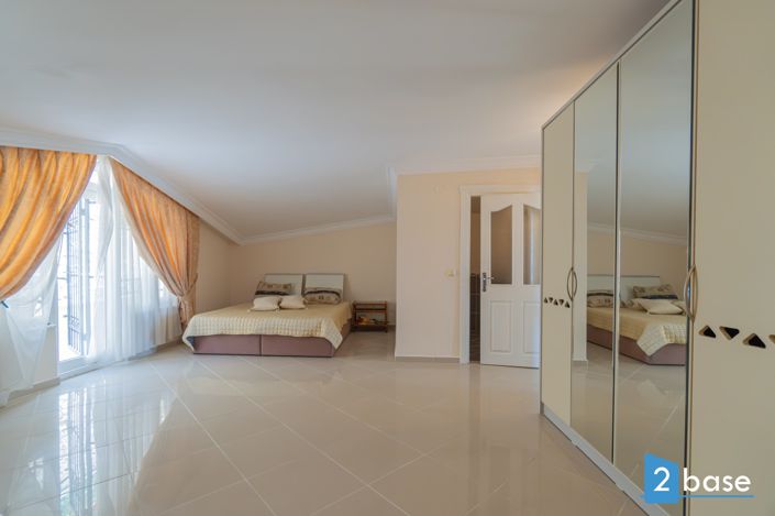 Image No.31-3 Bed Penthouse for sale