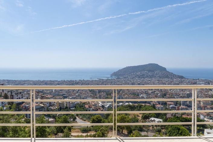 Image No.50-3 Bed Penthouse for sale