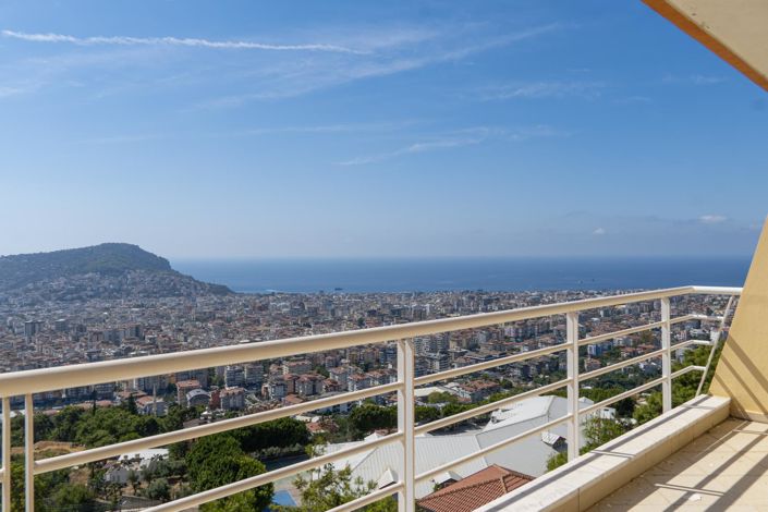 Image No.51-3 Bed Penthouse for sale