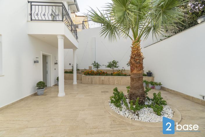 Image No.16-4 Bed Villa for sale