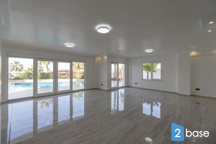 Image No.19-4 Bed Villa for sale