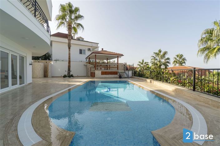 Image No.6-4 Bed Villa for sale
