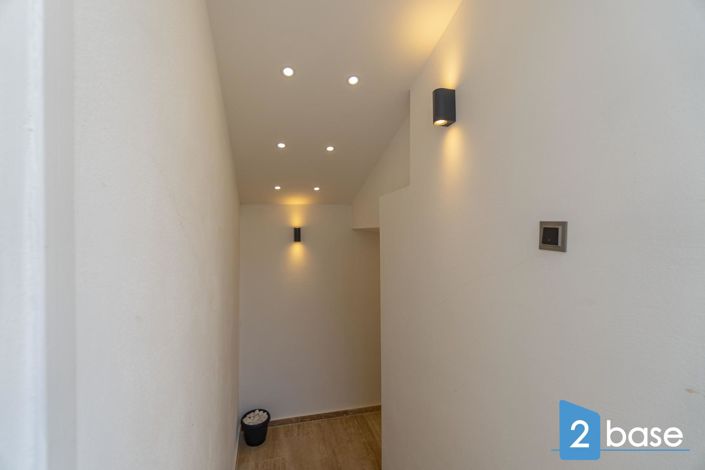 Image No.7-4 Bed Villa for sale