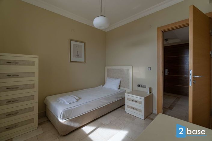 Image No.20-3 Bed Apartment for sale