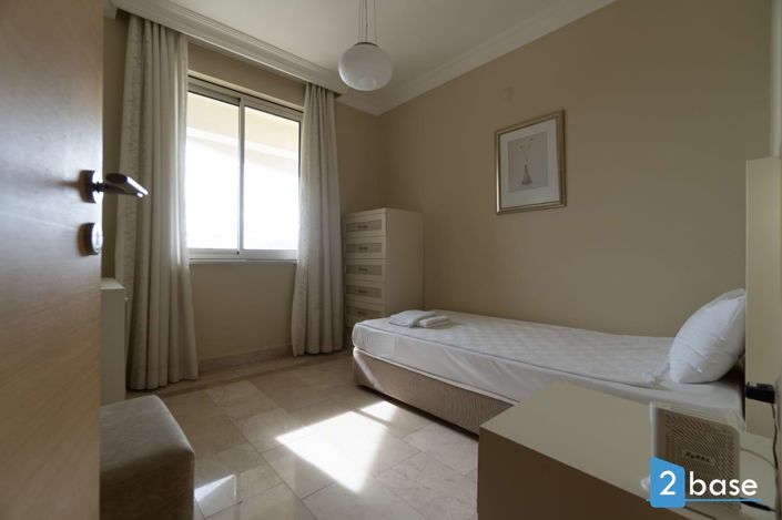 Image No.21-3 Bed Apartment for sale