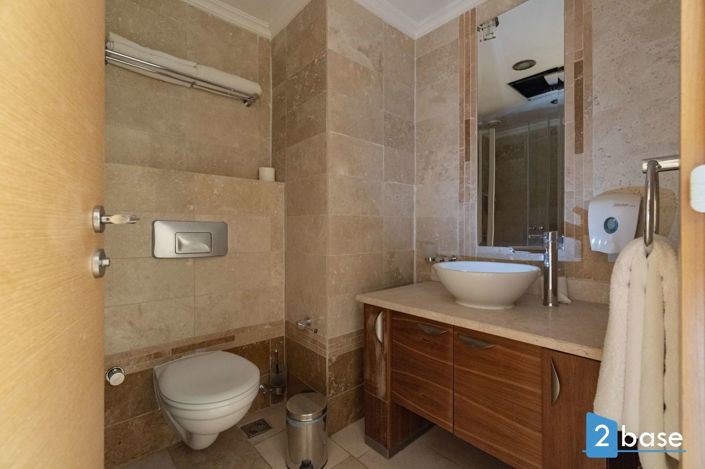 Image No.25-3 Bed Apartment for sale