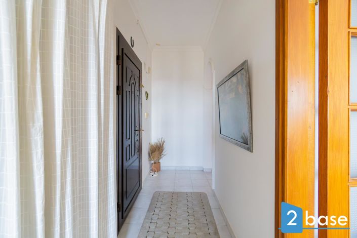 Image No.30-2 Bed Apartment for sale