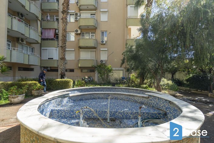 Image No.10-2 Bed Apartment for sale