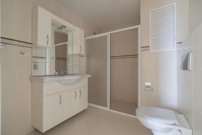 Image No.23-2 Bed Apartment for sale