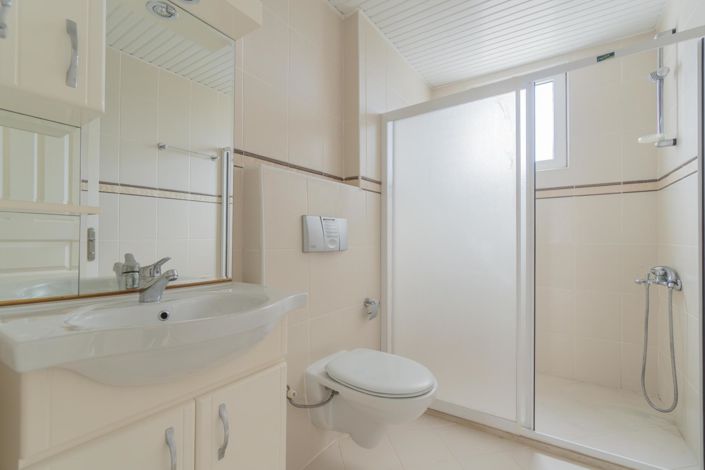 Image No.28-2 Bed Apartment for sale