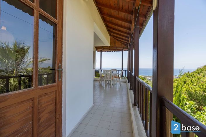 Image No.21-3 Bed Apartment for sale