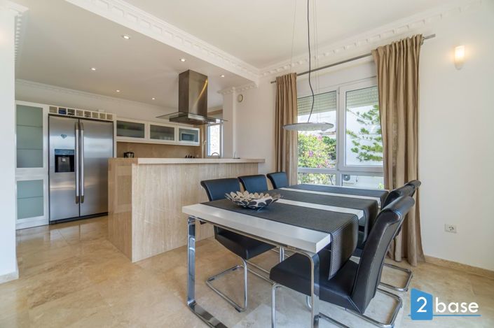 Image No.20-4 Bed Villa for sale