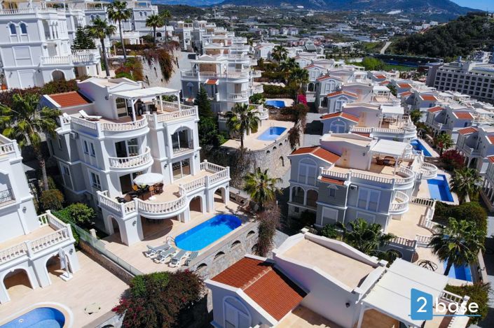 Image No.8-4 Bed Villa for sale