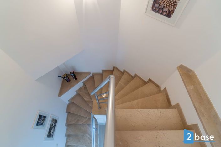 Image No.26-3 Bed Penthouse for sale