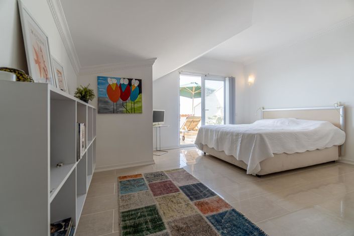 Image No.29-3 Bed Penthouse for sale