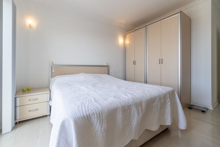 Image No.30-3 Bed Penthouse for sale