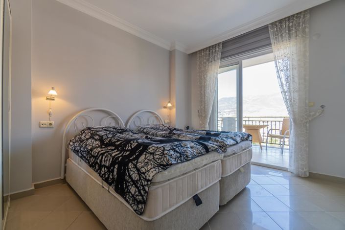 Image No.22-2 Bed Apartment for sale