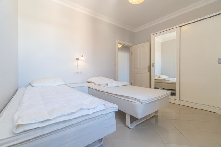 Image No.25-2 Bed Apartment for sale