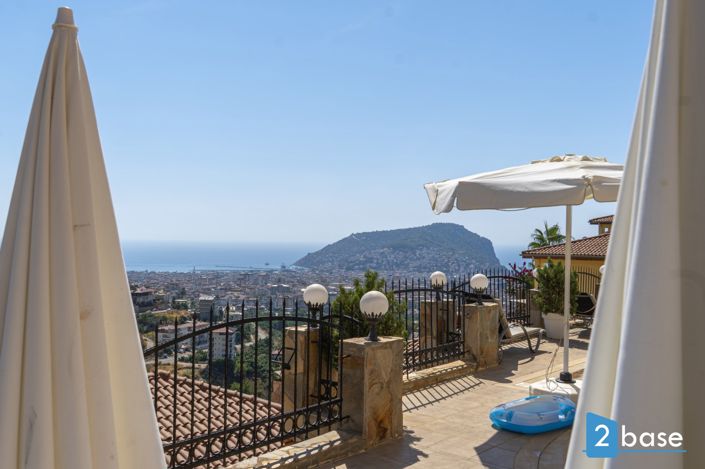 Image No.3-3 Bed Apartment for sale