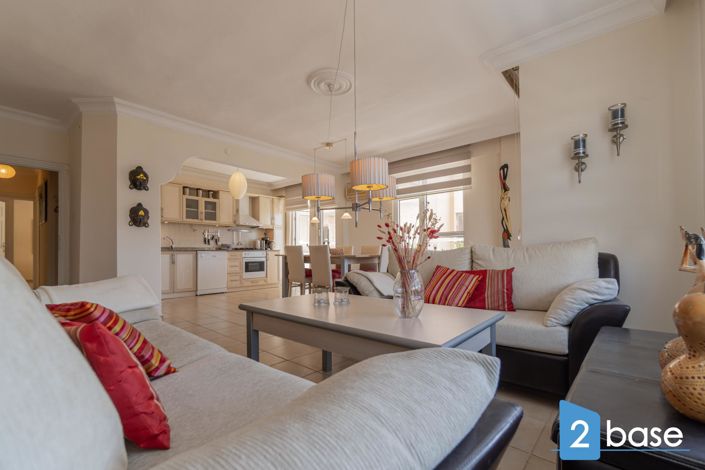 Image No.12-3 Bed Apartment for sale