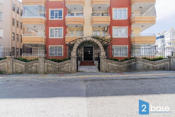 Image No.14-3 Bed Apartment for sale