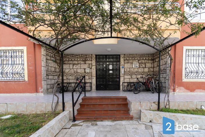 Image No.15-3 Bed Apartment for sale