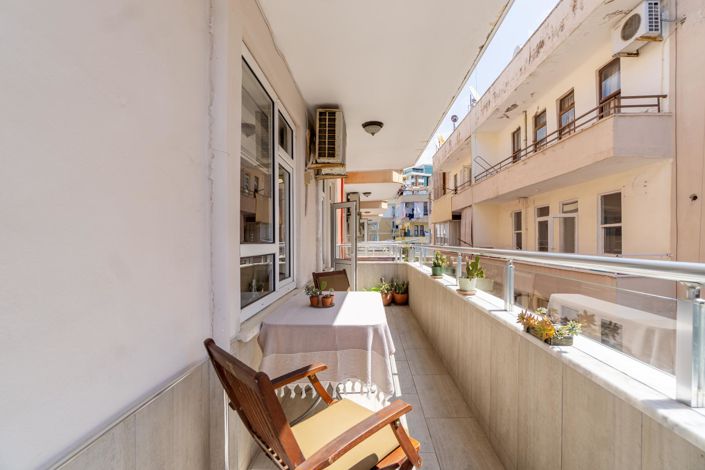 Image No.23-3 Bed Apartment for sale