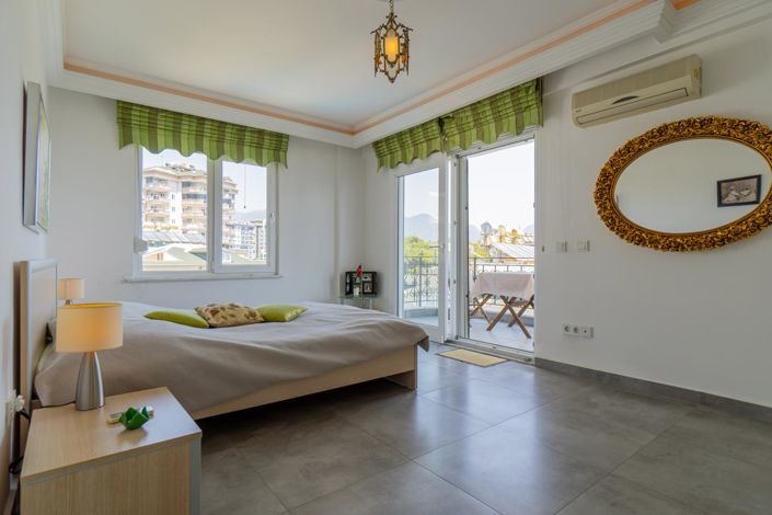 Image No.25-3 Bed Penthouse for sale