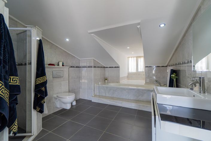 Image No.38-3 Bed Penthouse for sale