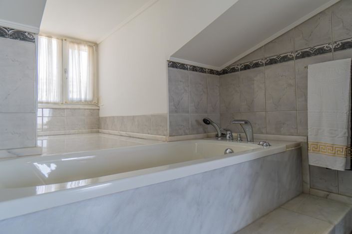 Image No.39-3 Bed Penthouse for sale