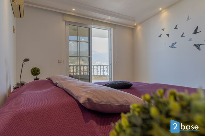 Image No.14-4 Bed Penthouse for sale