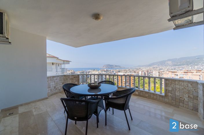 Image No.25-4 Bed Penthouse for sale