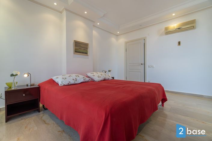 Image No.23-4 Bed Penthouse for sale