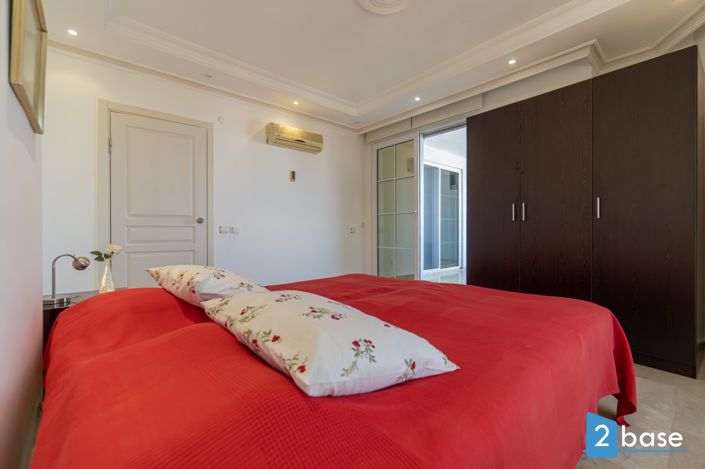 Image No.29-4 Bed Penthouse for sale