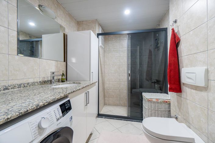 Image No.24-2 Bed Apartment for sale