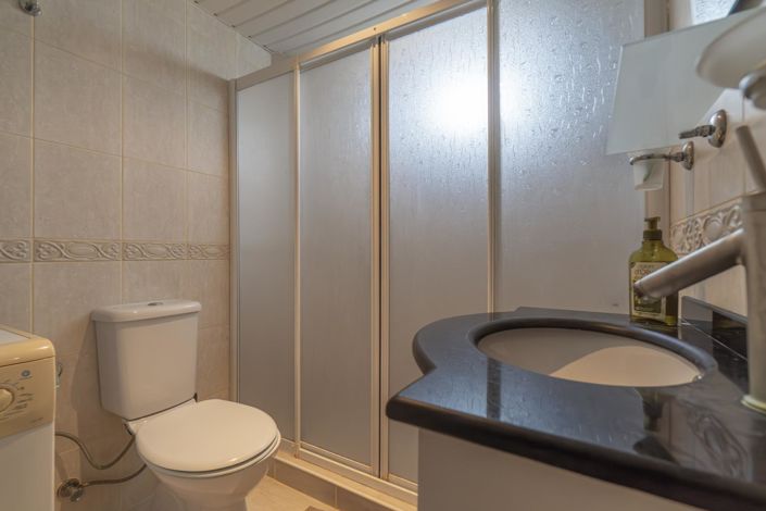 Image No.28-2 Bed Apartment for sale