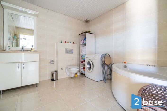 Image No.25-1 Bed Penthouse for sale