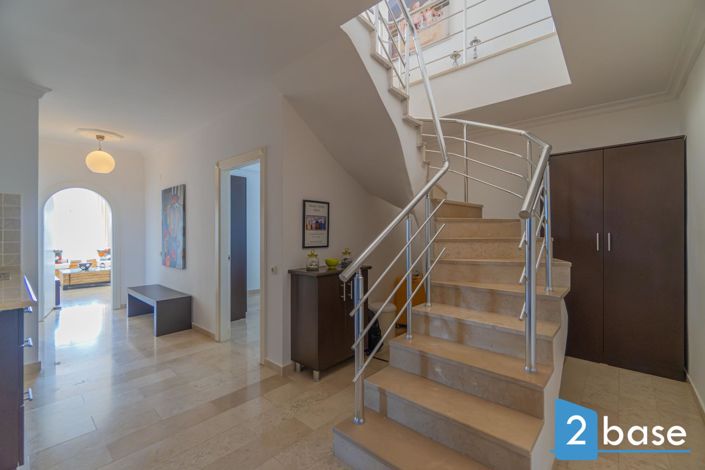 Image No.18-3 Bed Penthouse for sale