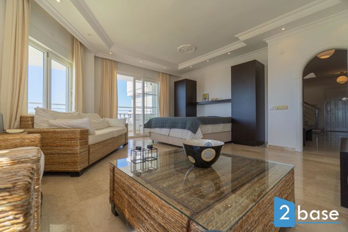 Image No.36-3 Bed Penthouse for sale