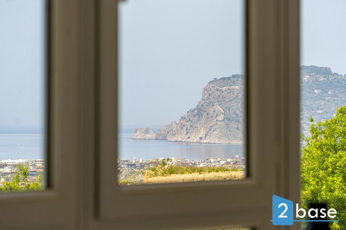 Image No.35-2 Bed Apartment for sale