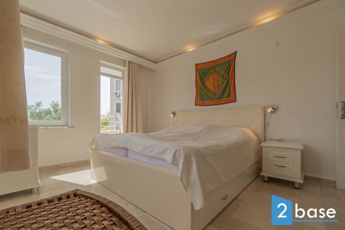 Image No.52-2 Bed Apartment for sale