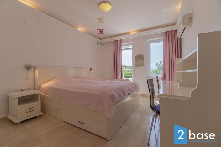 Image No.54-2 Bed Apartment for sale