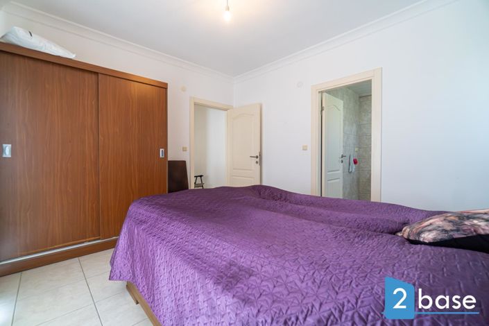 Image No.39-2 Bed Apartment for sale
