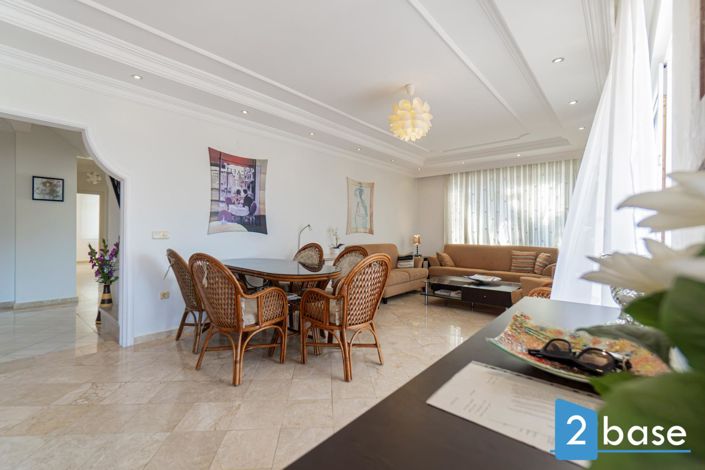 Image No.17-3 Bed Penthouse for sale