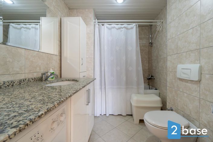 Image No.36-2 Bed Apartment for sale