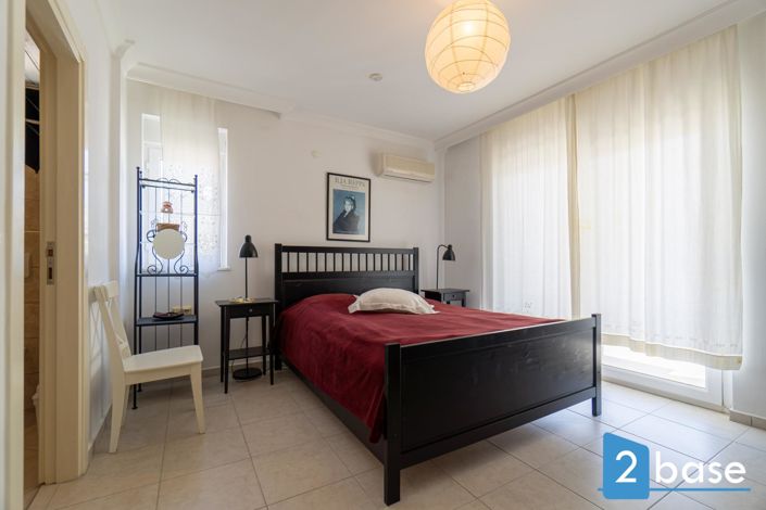 Image No.38-2 Bed Apartment for sale
