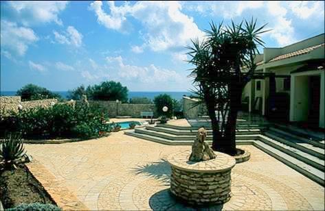 Image No.12-6 Bed Villa for sale