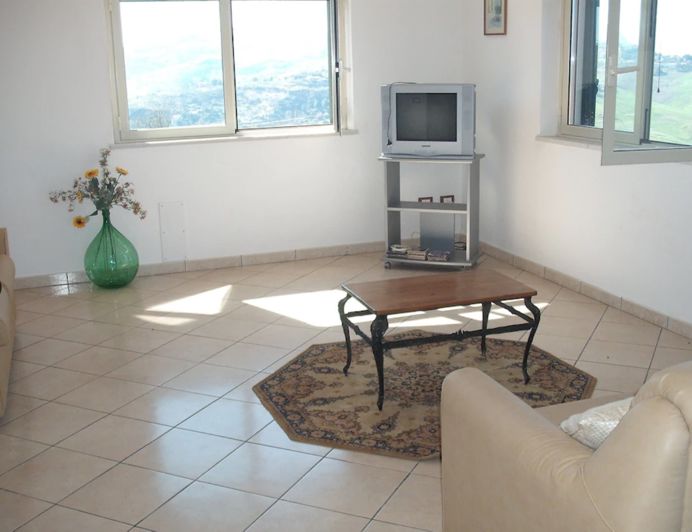 Image No.10-3 Bed Villa for sale